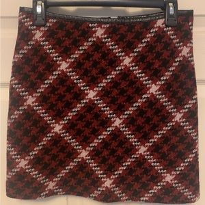 Perfect skirt for the holidays!